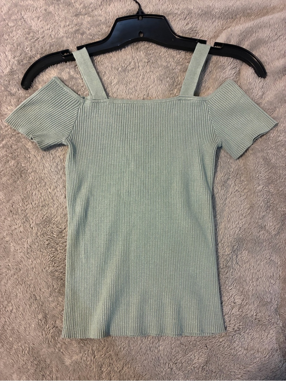 Forever 21 Sage Green Ribbed Cold-Shoulder Tank